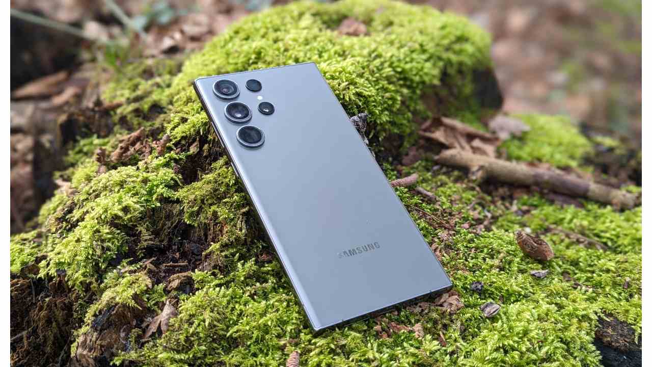 Samsung Galaxy S26 Ultra: Release date, pre-orders, and the competition it faces from other phones.