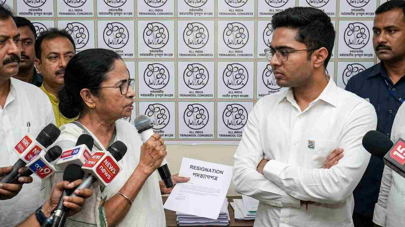 Mamata Banerjee Resignation Stand- off: 7 Reasons Why Bengal is Facing a Constitutional Crisis After 2026 Defeat